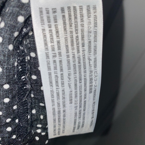 Abercrombie Polka Dot Blouse - Buttons up the Back - Picture 4 of 4